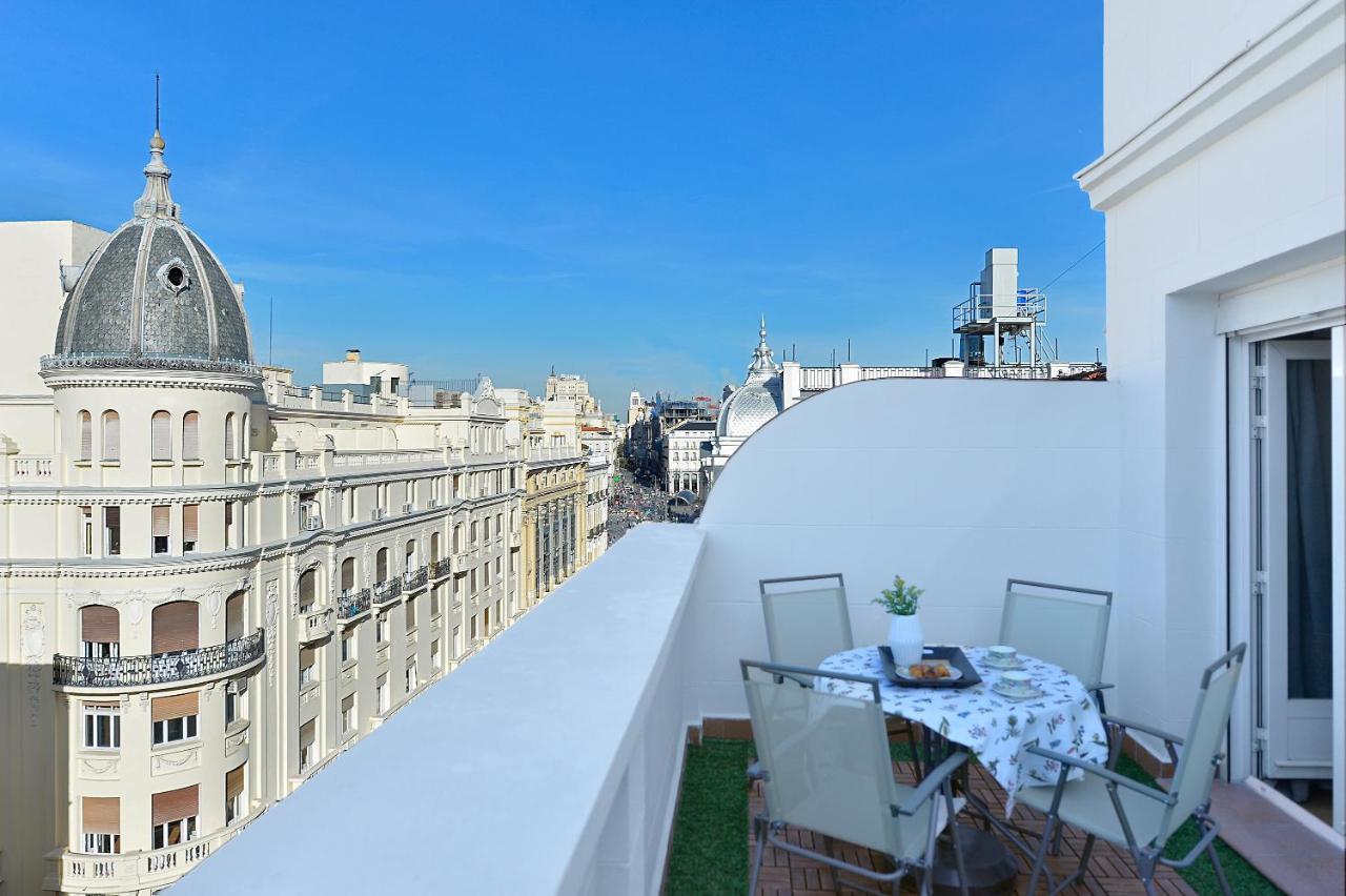 HOMEABOUT PUERTA DEL SOL Premium Madrid Exterior foto